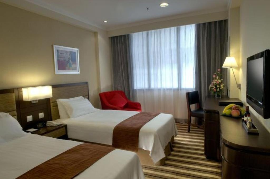 Hotel Metro Park Inn โคอิมบาทอร์ ภายนอก รูปภาพ
