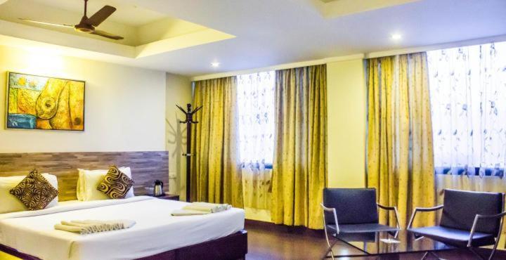 Hotel Metro Park Inn โคอิมบาทอร์ ภายนอก รูปภาพ